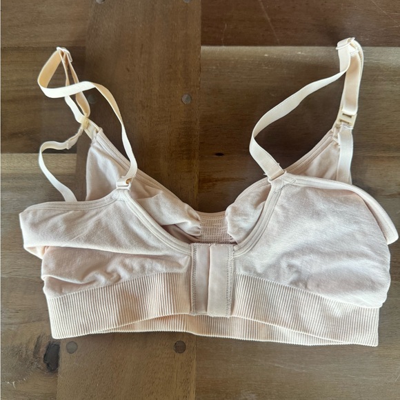 SKIMS Seamless Sculpt Bralette - color: Mica - Picture 3 of 5